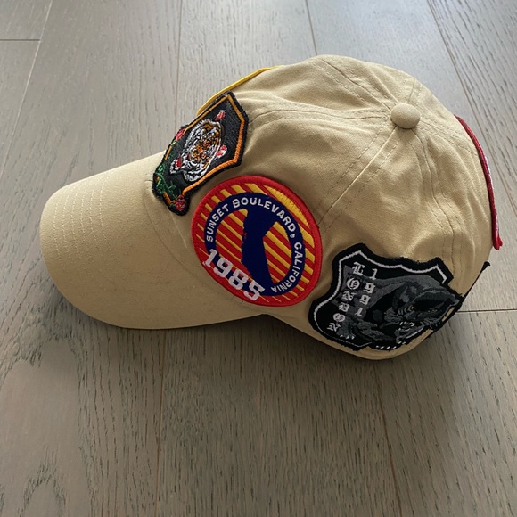 CRIMINAL DAMAGE. Adjustable Cream Coloured Hat with stitched decals. - Picture 4 of 9